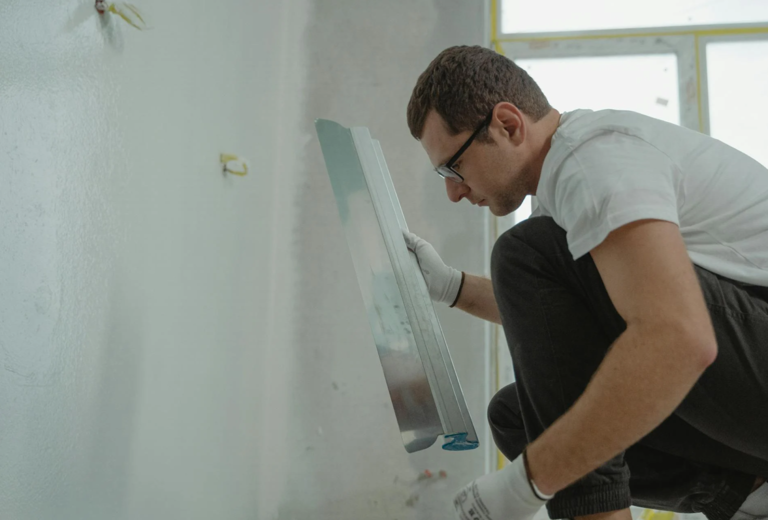 How to Prepare Your Walls Before Painting in Singapore - OWJ Painting ...